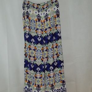 Size = M BLUE SAKS FIFTH AVENUE Pants- Geometric